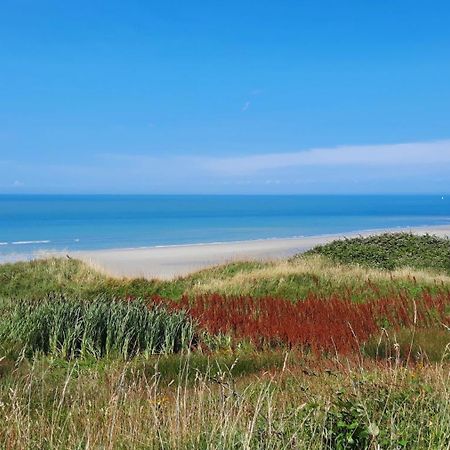 Le 246 - Duplex face à la mer pour 4 personnes, Wifi, TV full Sat, Parking Wimereux Exterior foto