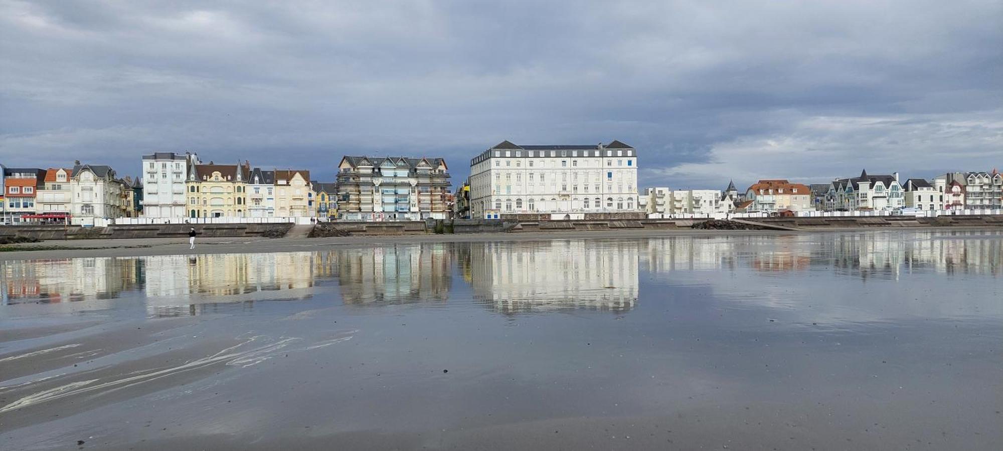 Le 246 - Duplex face à la mer pour 4 personnes, Wifi, TV full Sat, Parking Wimereux Exterior foto